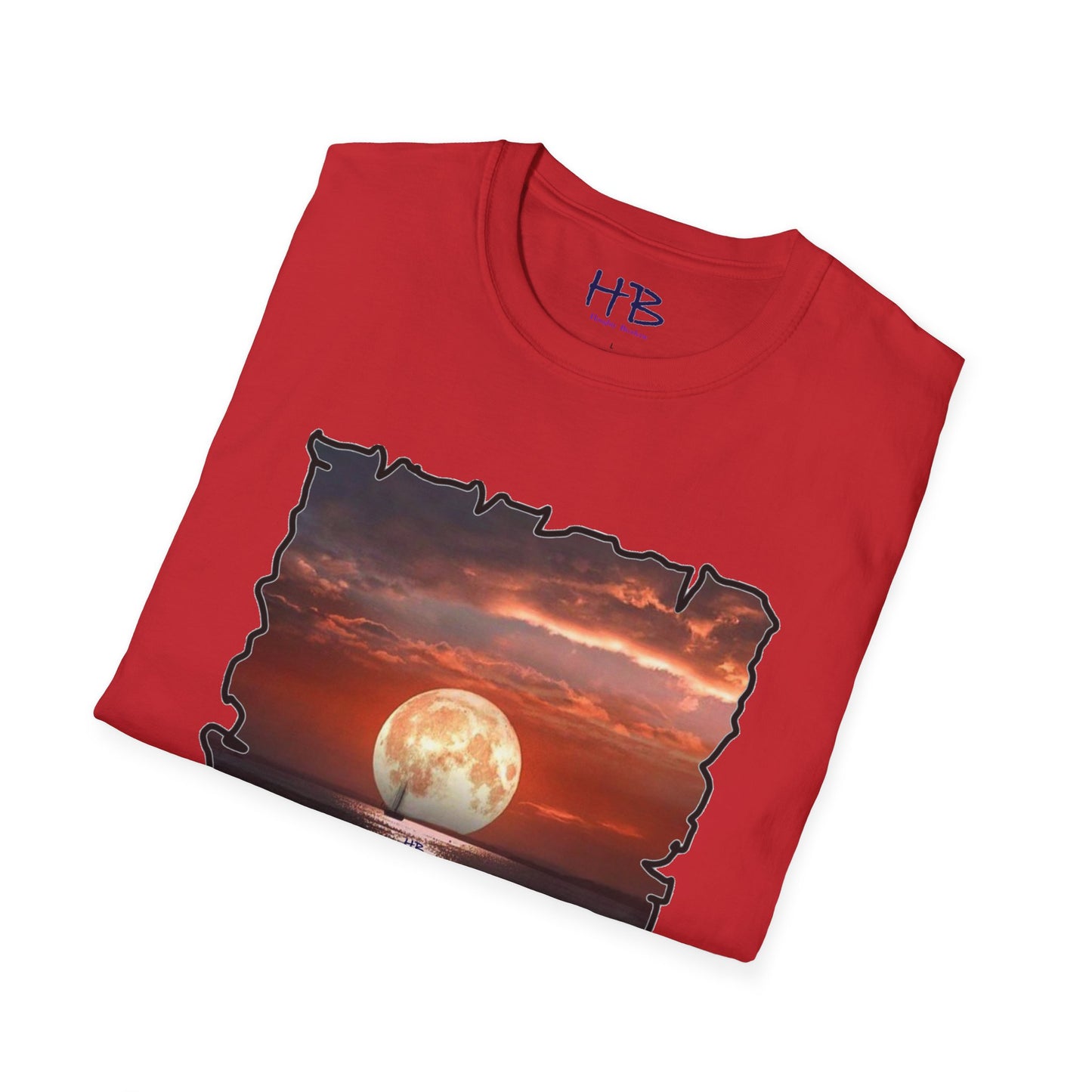 Moon with dark sky vast ocean