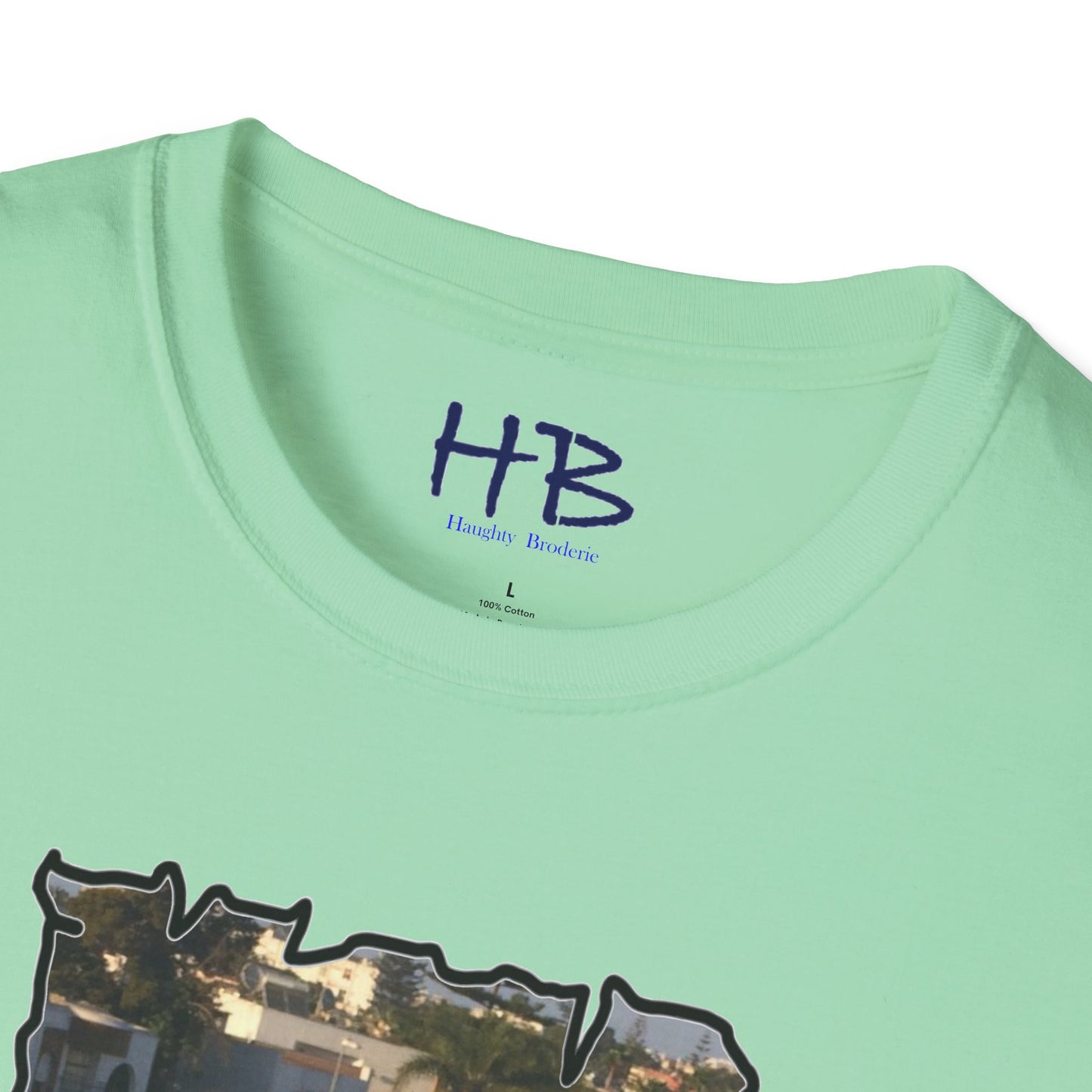 Baby Rottie Luke peeking over the roof