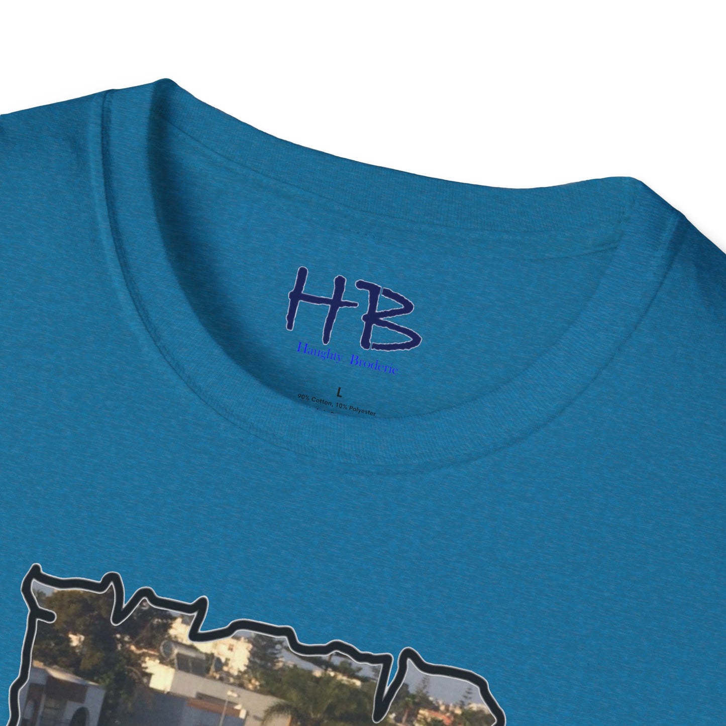 Baby Rottie Luke peeking over the roof