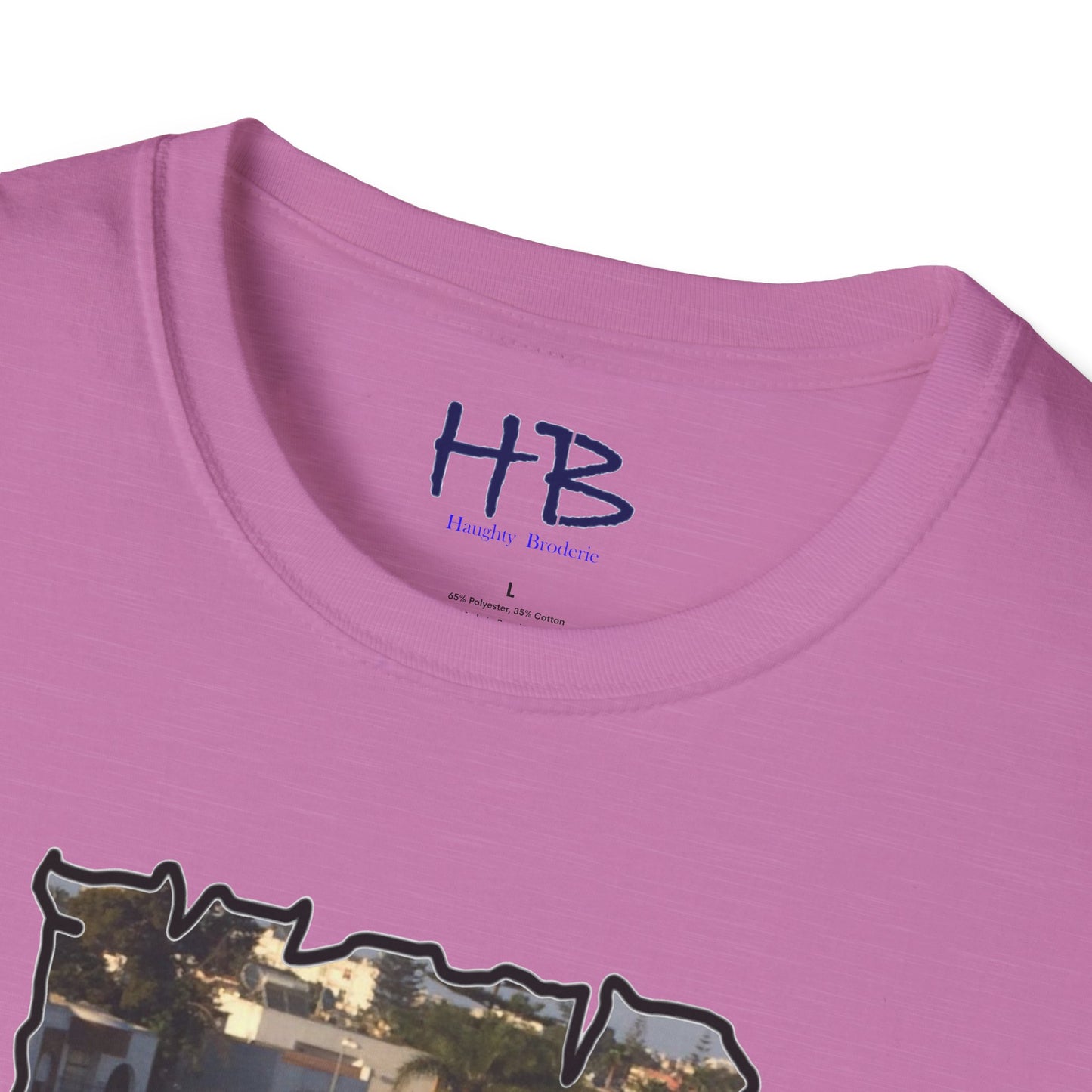 Baby Rottie Luke peeking over the roof