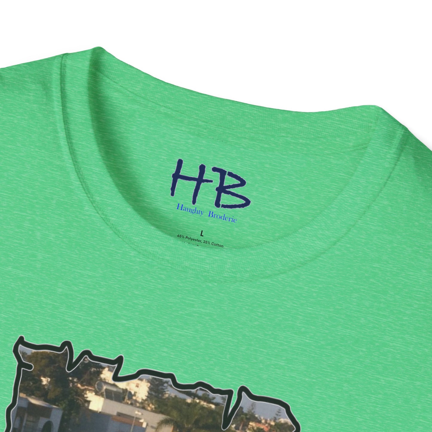 Baby Rottie Luke peeking over the roof