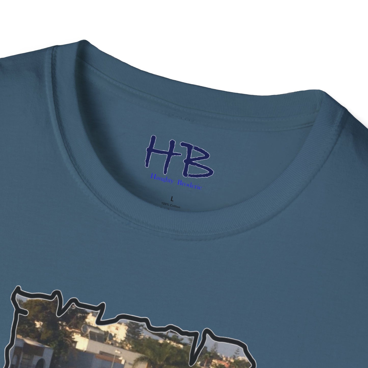 Baby Rottie Luke peeking over the roof