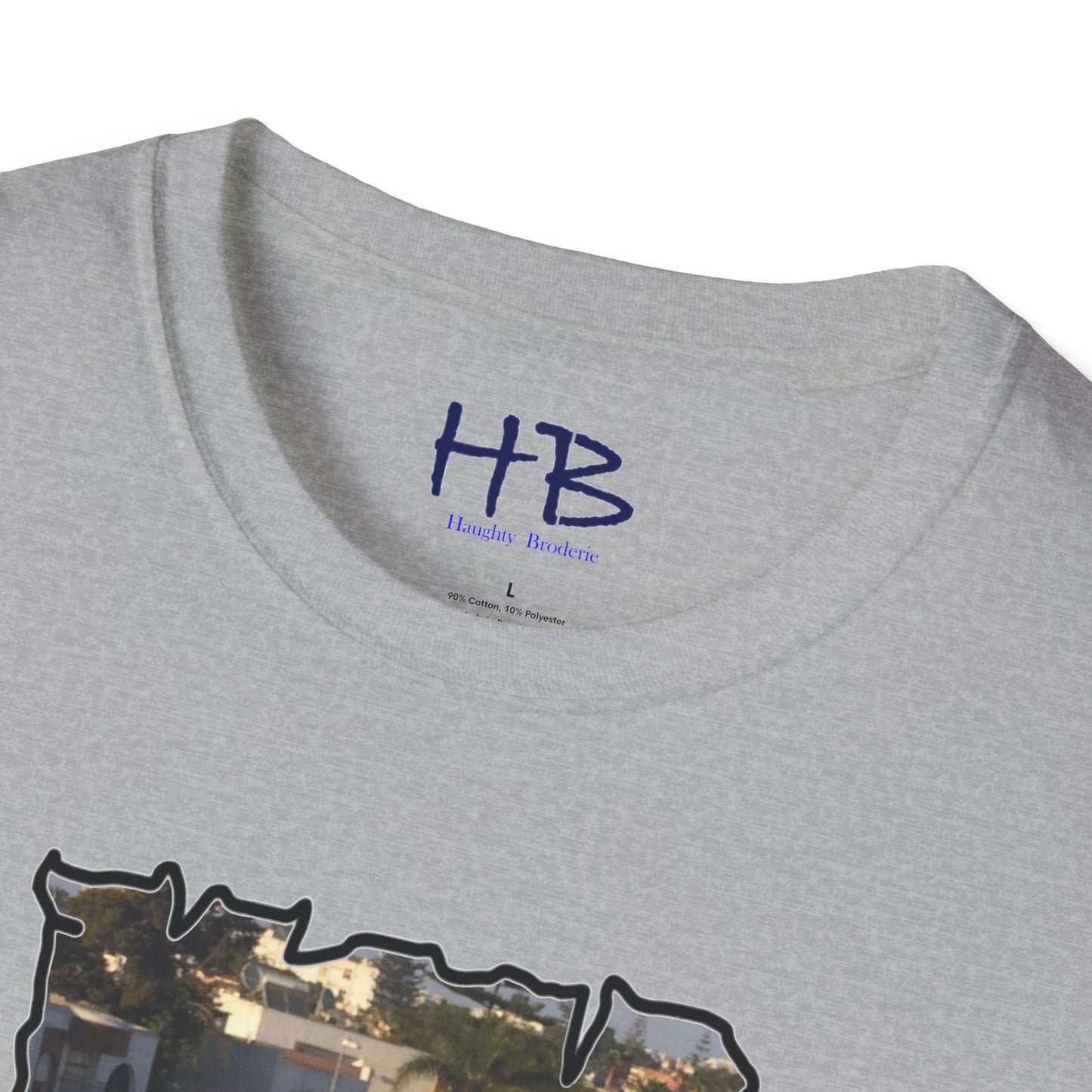 Baby Rottie Luke peeking over the roof