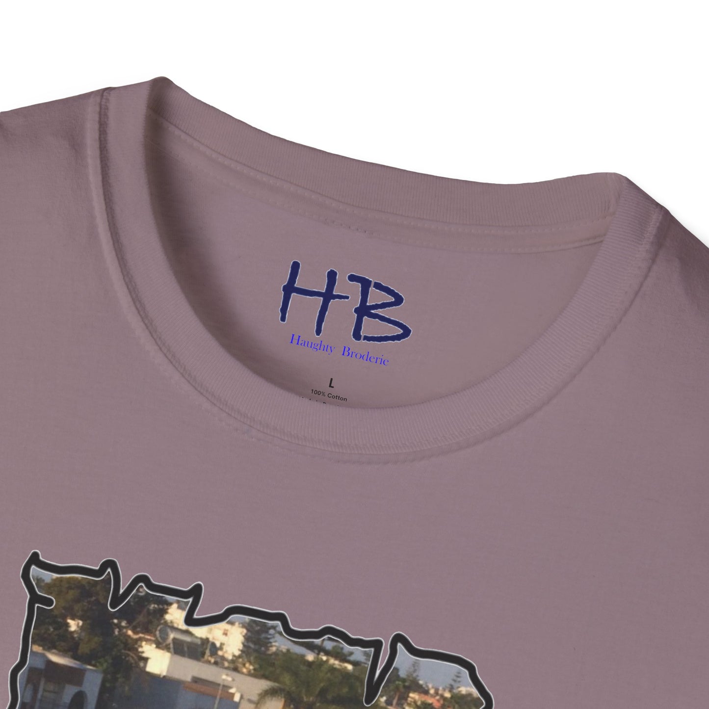 Baby Rottie Luke peeking over the roof