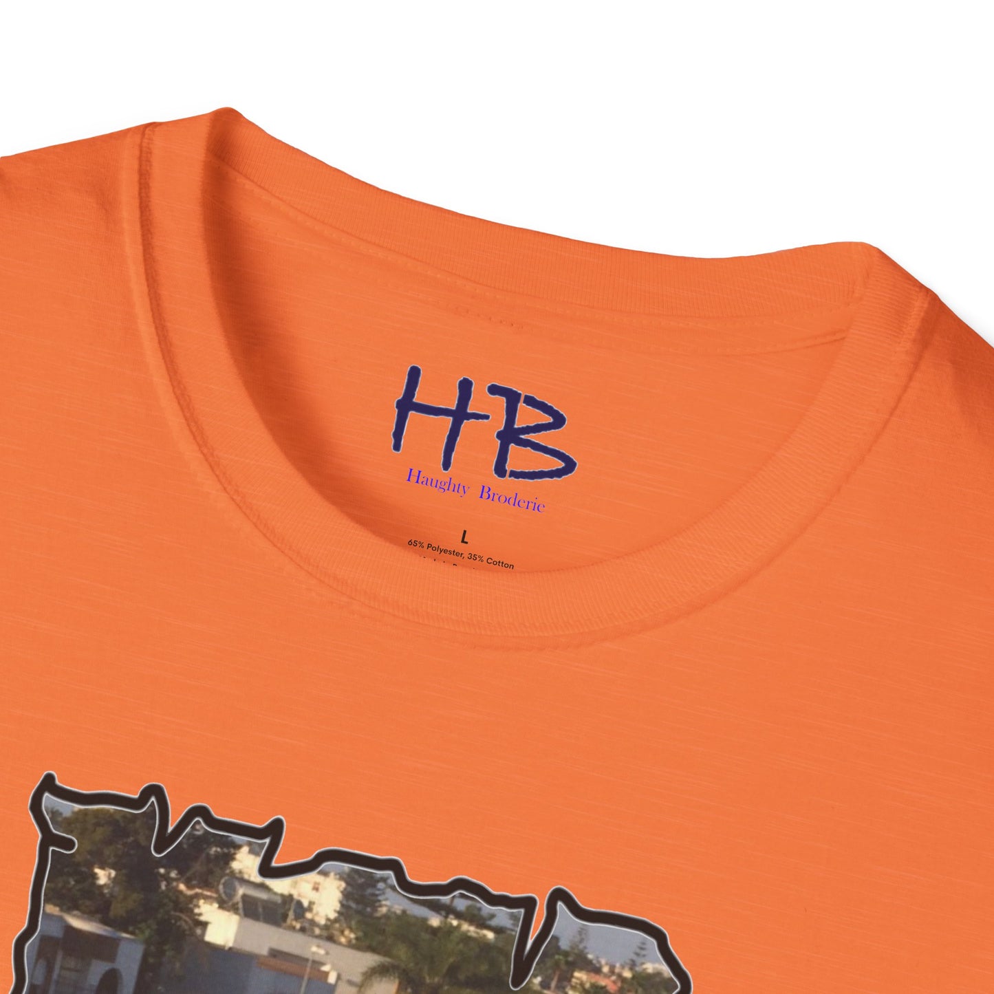 Baby Rottie Luke peeking over the roof