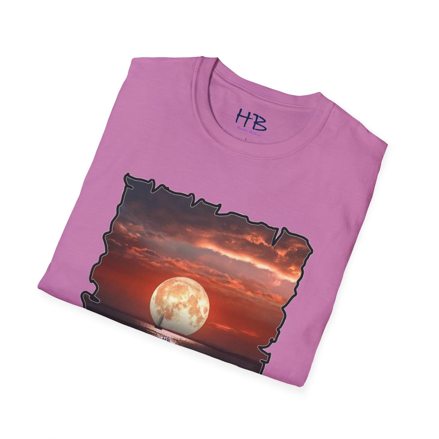 Moon with dark sky vast ocean