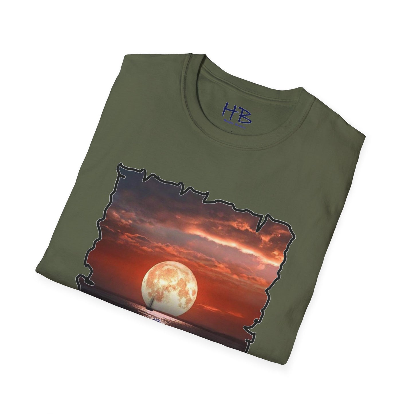 Moon with dark sky vast ocean