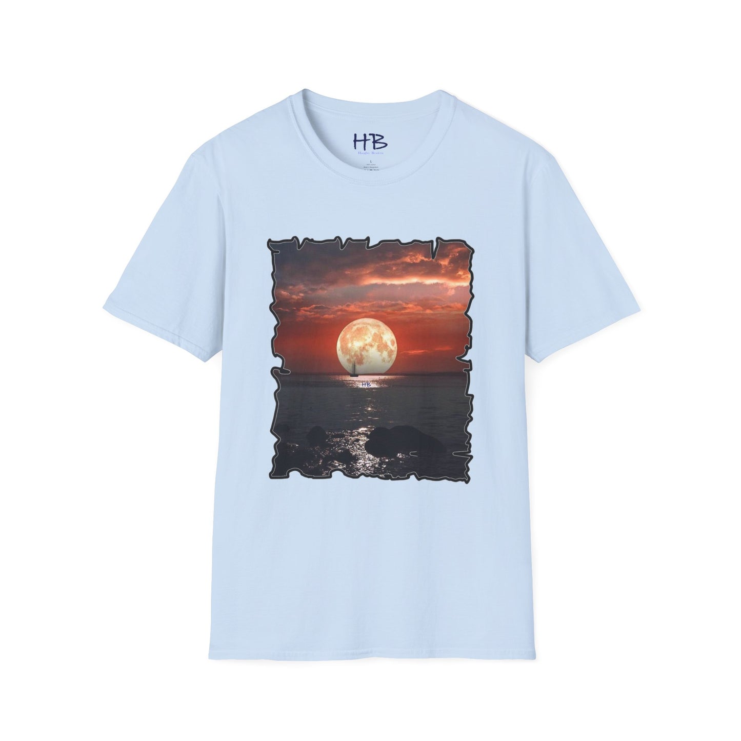 Moon with dark sky vast ocean