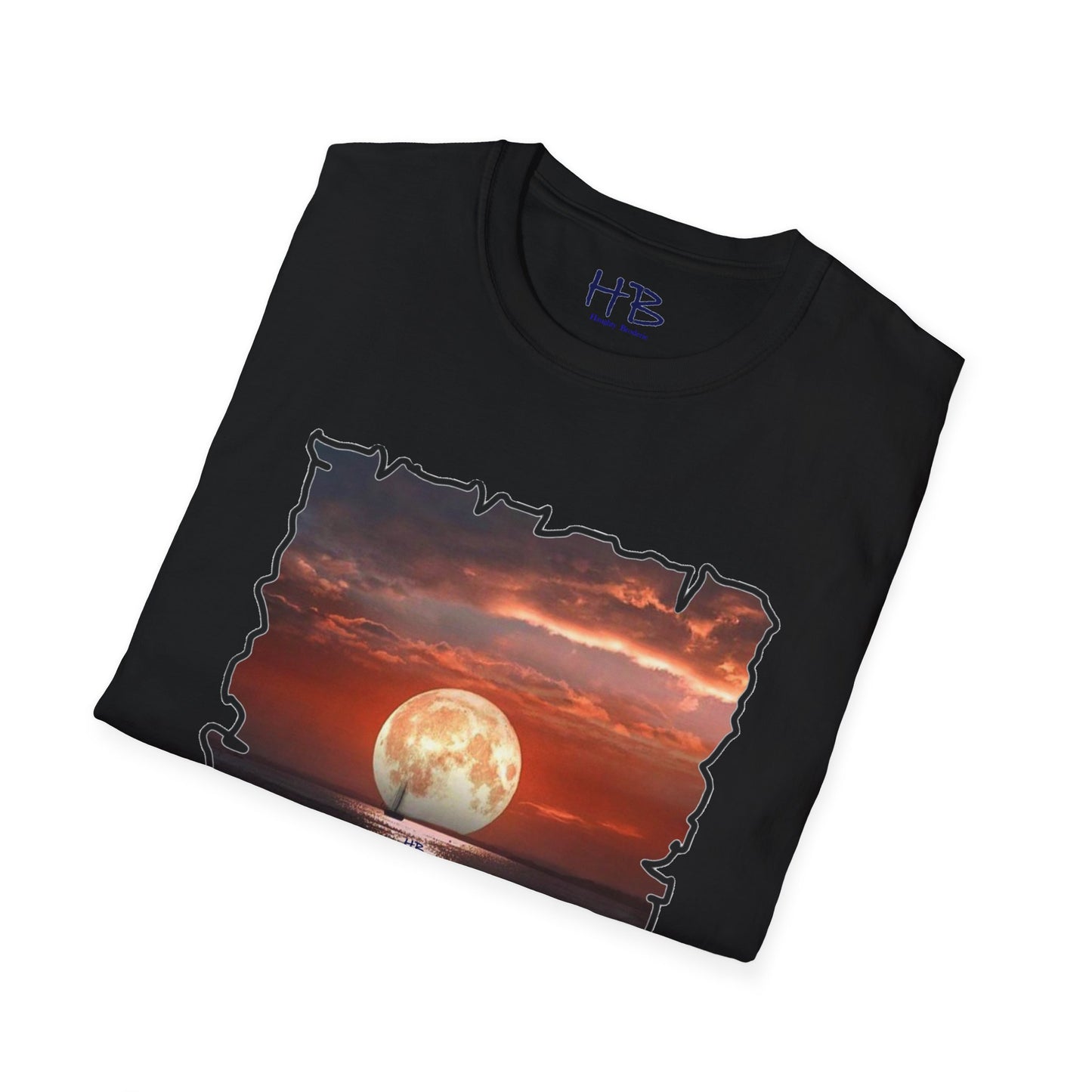 Moon with dark sky vast ocean