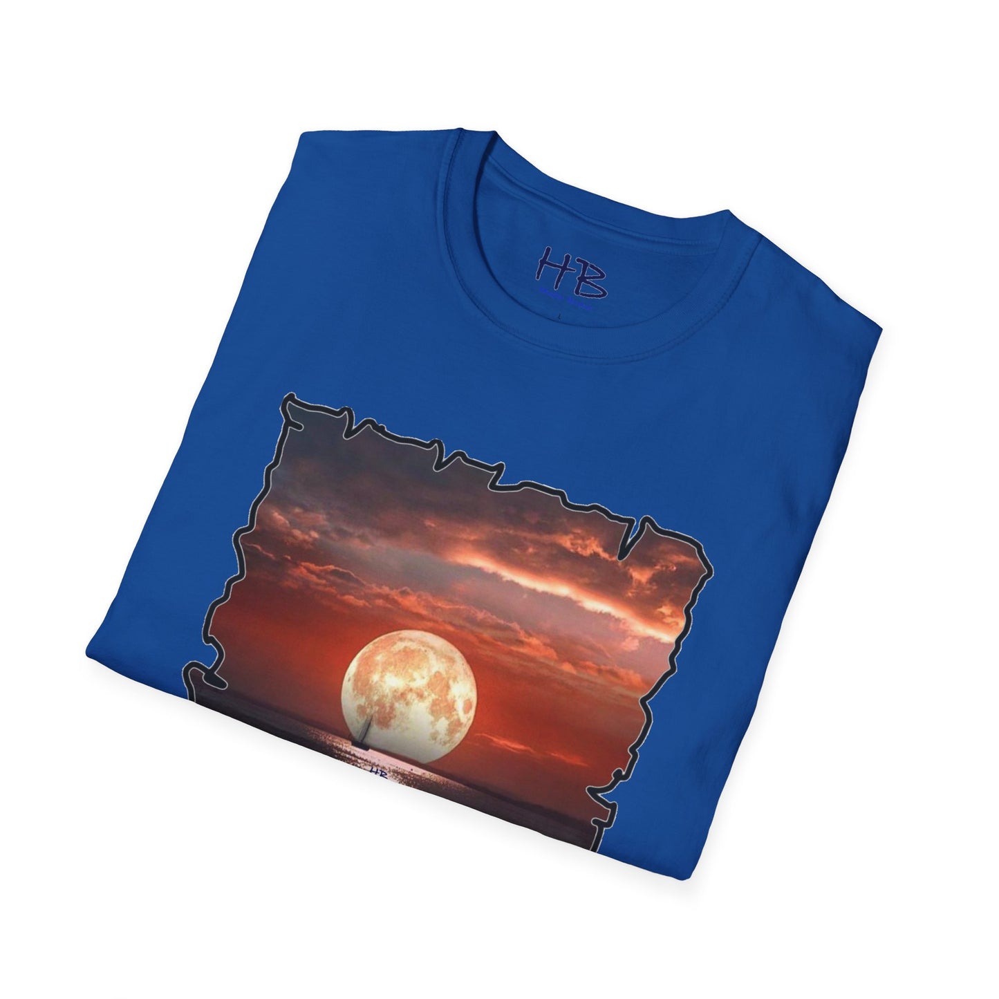 Moon with dark sky vast ocean